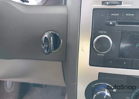 2010 Chrysler 300 Touring from USA, damaged, VIN 2C3CA4CD3AH112616